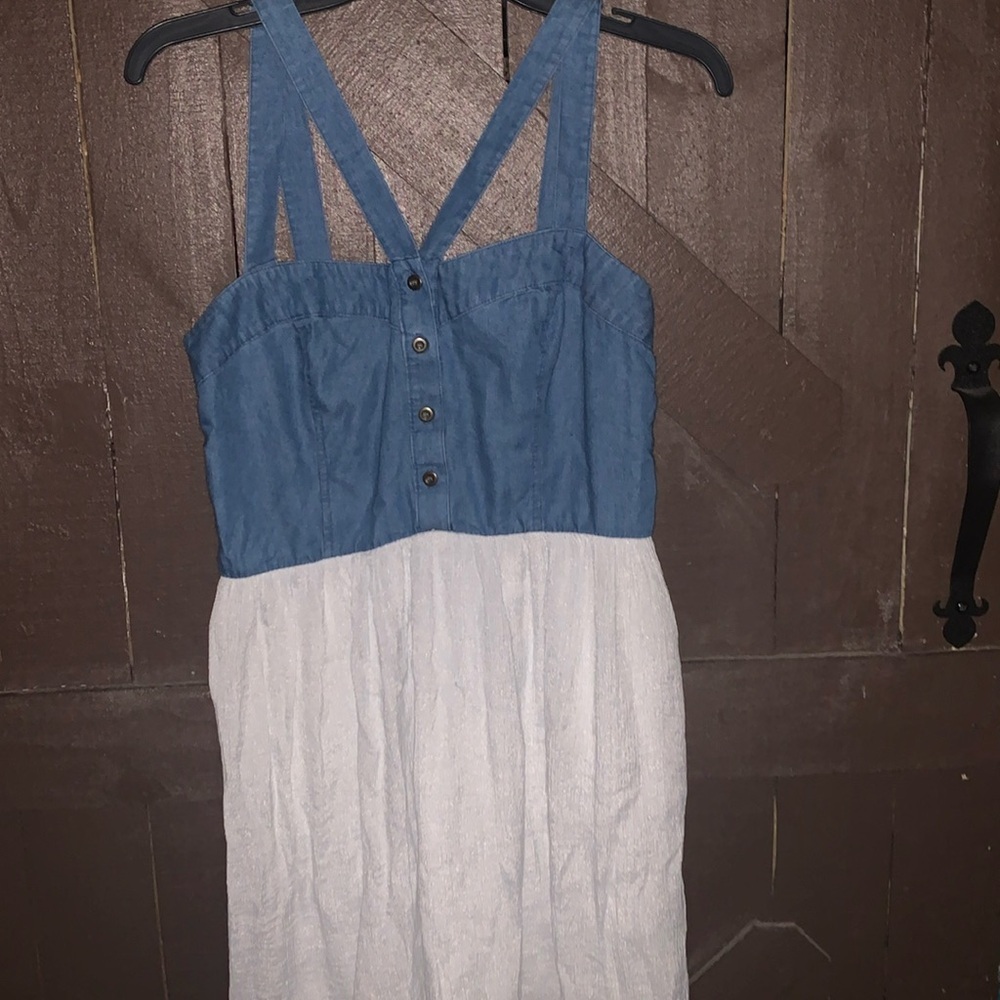 A. Byer- dress
